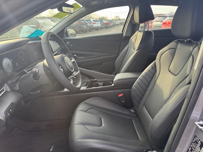 new 2025 Hyundai Elantra car, priced at $25,979