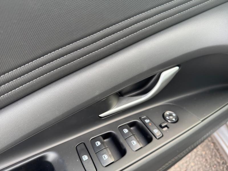 new 2025 Hyundai Elantra car, priced at $25,979