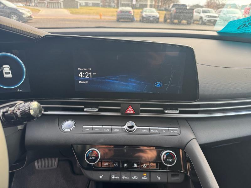 new 2025 Hyundai Elantra car, priced at $25,979