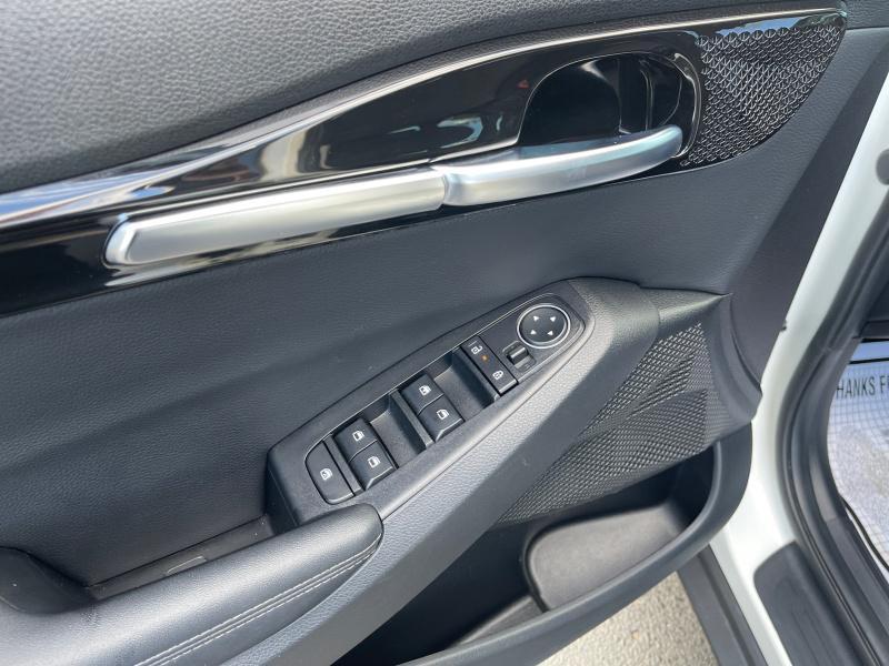 used 2024 Kia Seltos car, priced at $26,995