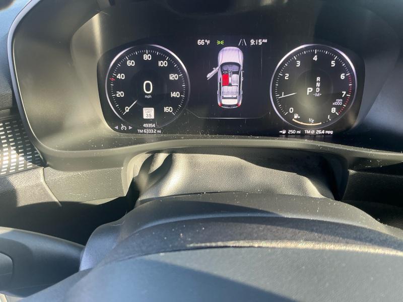 used 2020 Volvo XC40 car, priced at $21,995