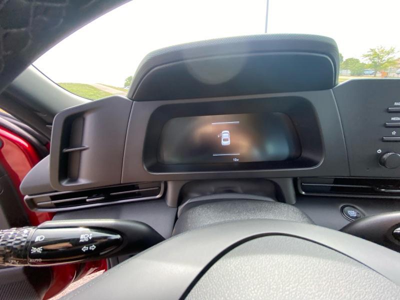 new 2025 Hyundai Elantra car, priced at $23,064