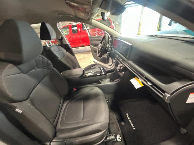 new 2026 Hyundai TUCSON Hybrid car, priced at $39,979