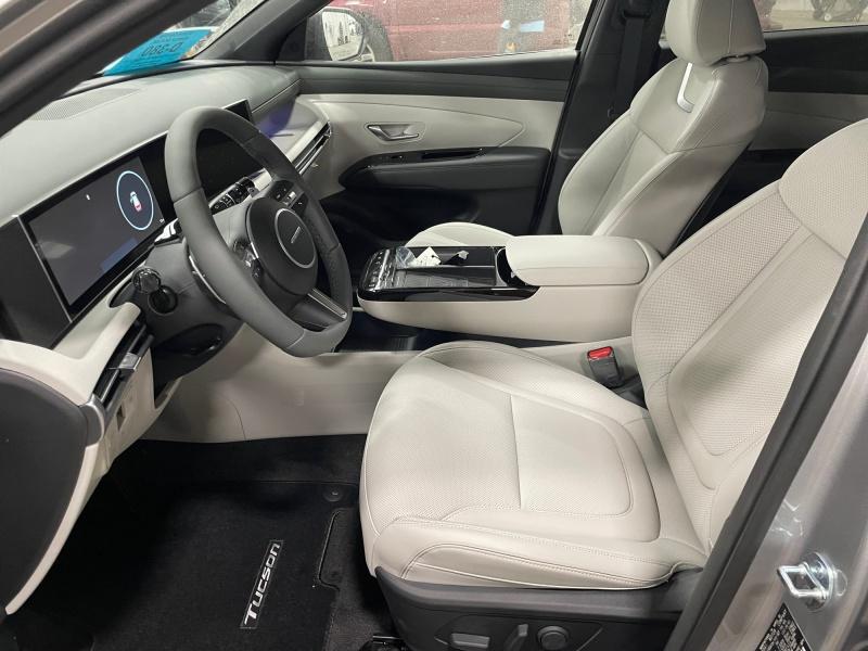 new 2026 Hyundai TUCSON Hybrid car, priced at $44,514