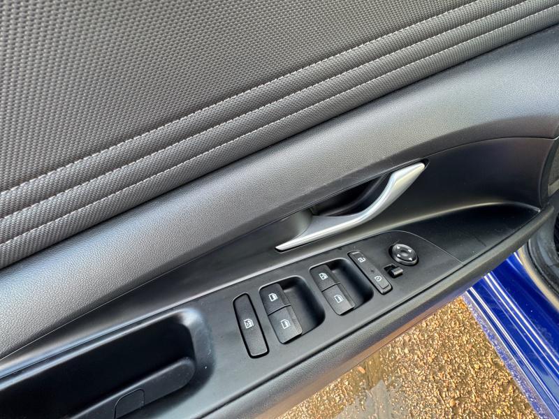 used 2023 Hyundai Elantra car, priced at $17,995