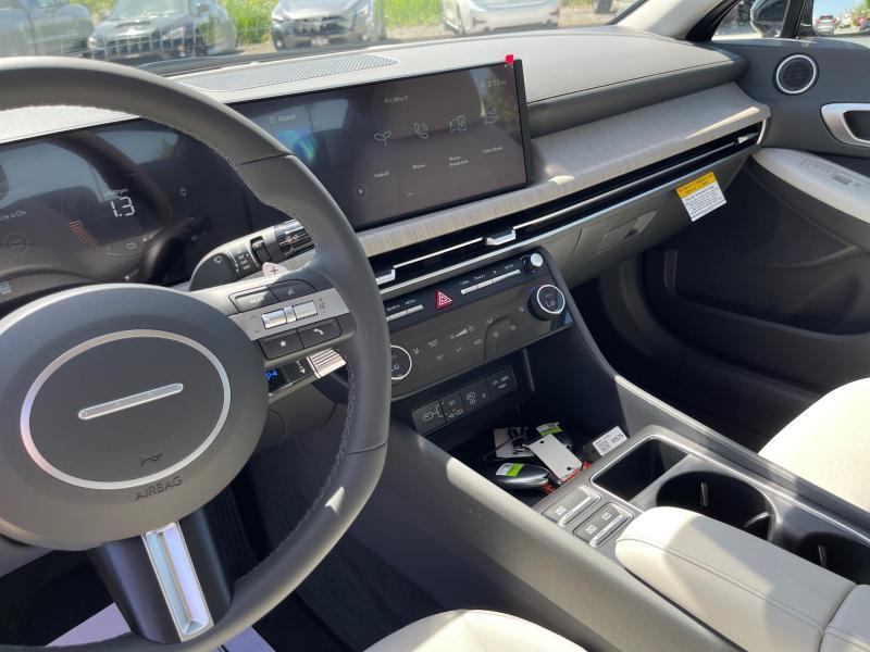 new 2025 Hyundai Sonata Hybrid car, priced at $30,439