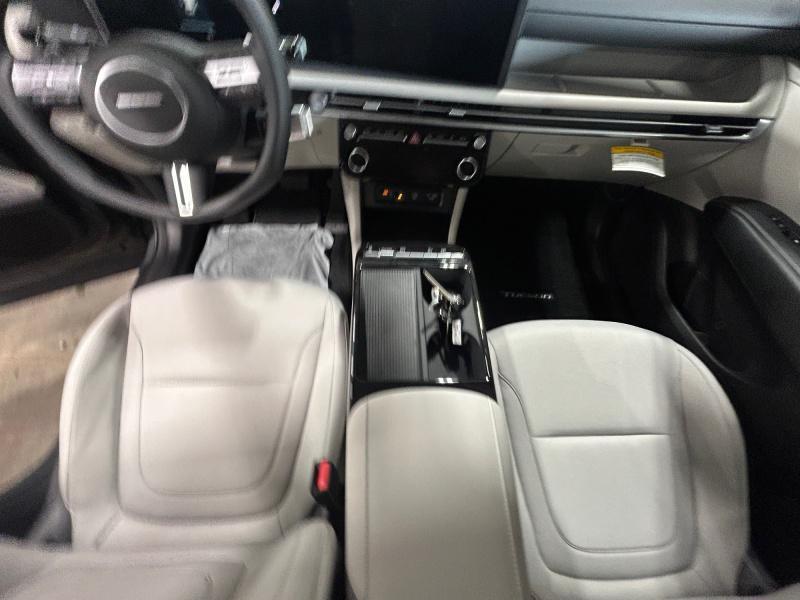new 2026 Hyundai TUCSON Hybrid car, priced at $39,444