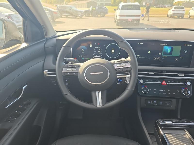 new 2025 Hyundai TUCSON Hybrid car, priced at $39,129