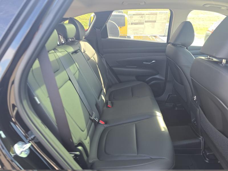 new 2025 Hyundai TUCSON Hybrid car, priced at $39,129