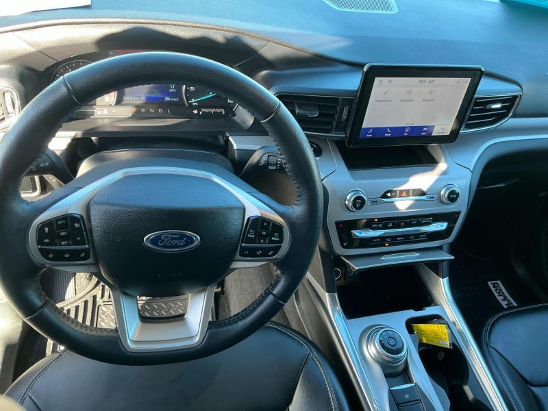 used 2024 Ford Explorer car, priced at $30,995