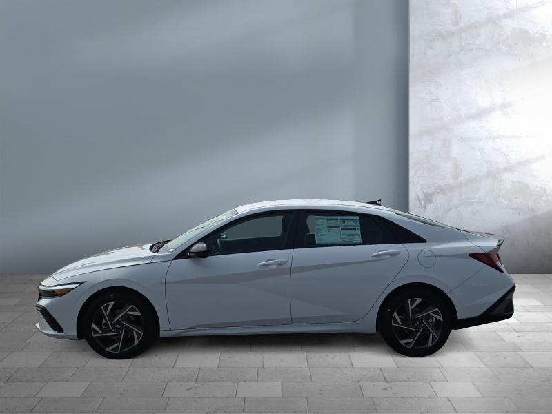 new 2025 Hyundai Elantra car, priced at $23,064