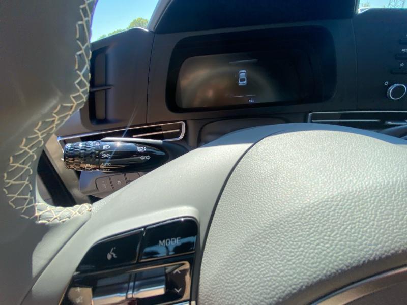 new 2025 Hyundai Elantra car, priced at $22,559