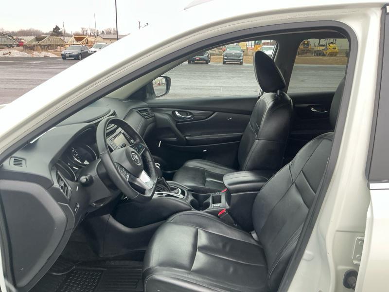 used 2019 Nissan Rogue car, priced at $17,995