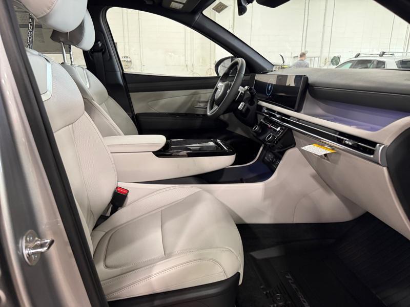 new 2026 Hyundai TUCSON Hybrid car, priced at $44,619