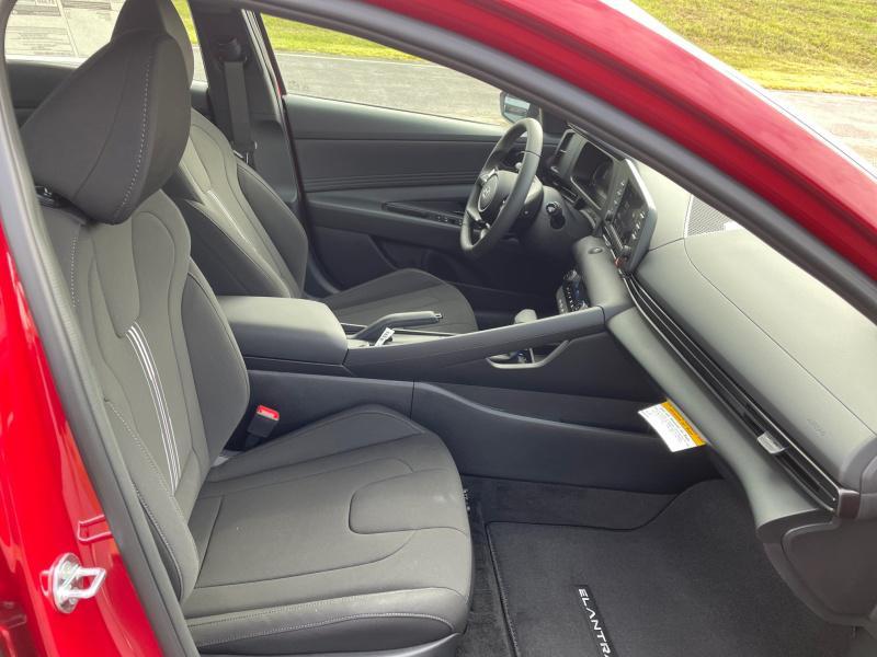 new 2025 Hyundai Elantra car, priced at $23,019