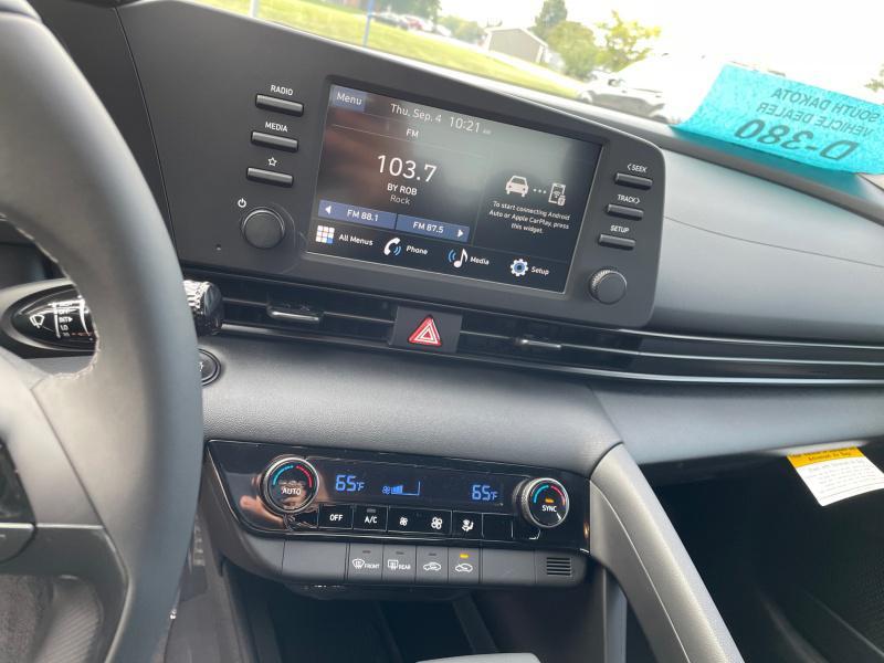 new 2025 Hyundai Elantra car, priced at $23,019