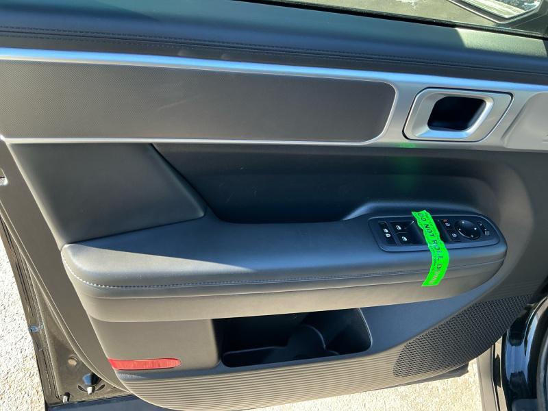 used 2024 Hyundai Santa Fe car, priced at $29,995