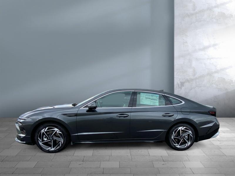 new 2025 Hyundai Sonata car, priced at $30,309