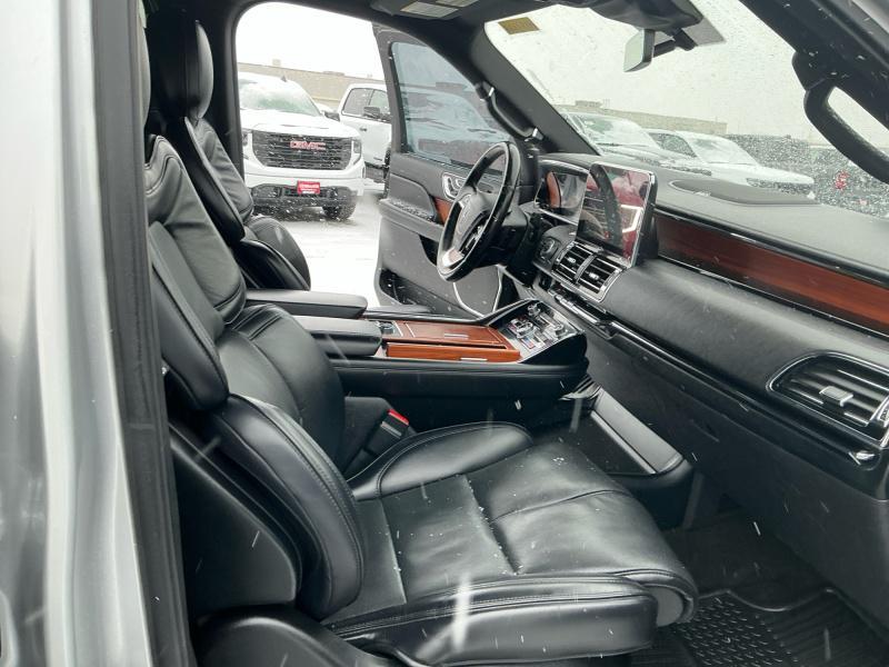 used 2019 Lincoln Navigator car, priced at $32,995