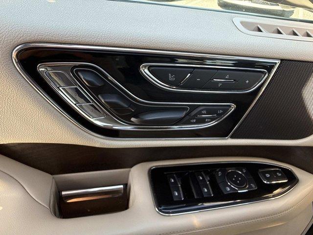 used 2019 Lincoln Navigator car, priced at $35,900