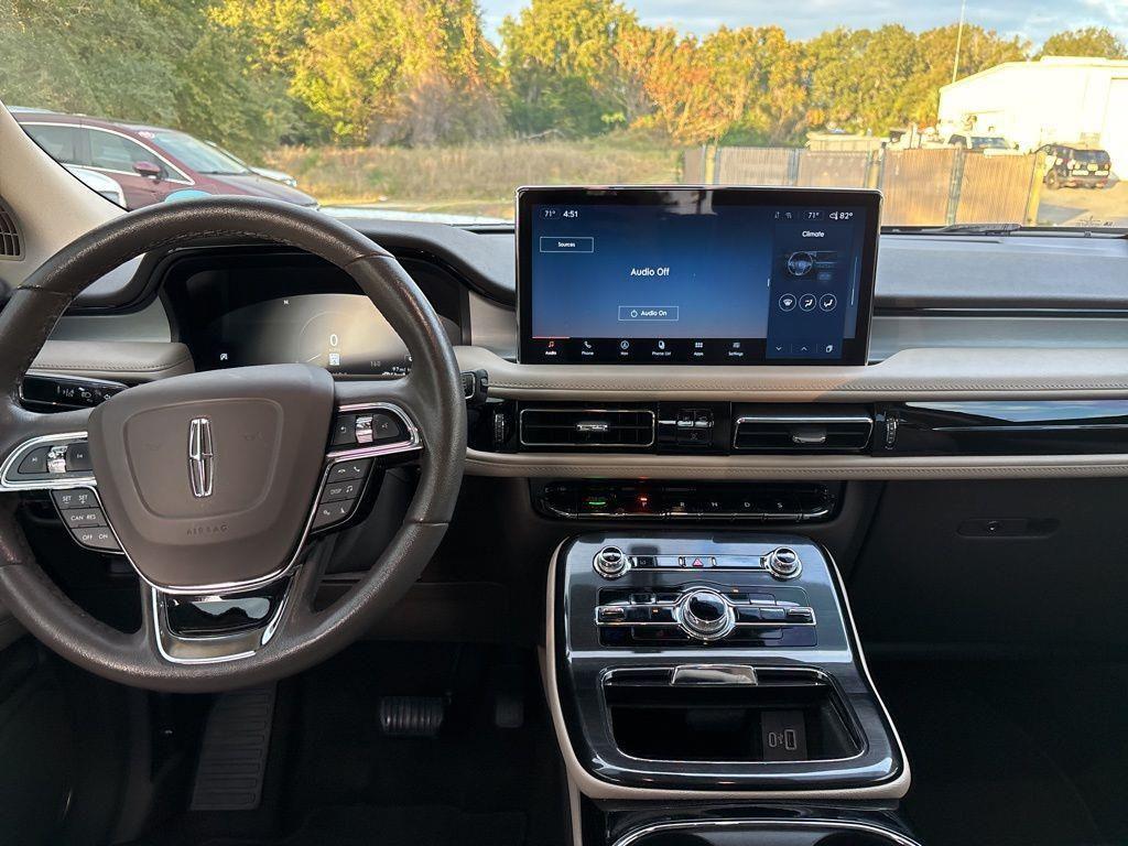 used 2023 Lincoln Nautilus car, priced at $32,900
