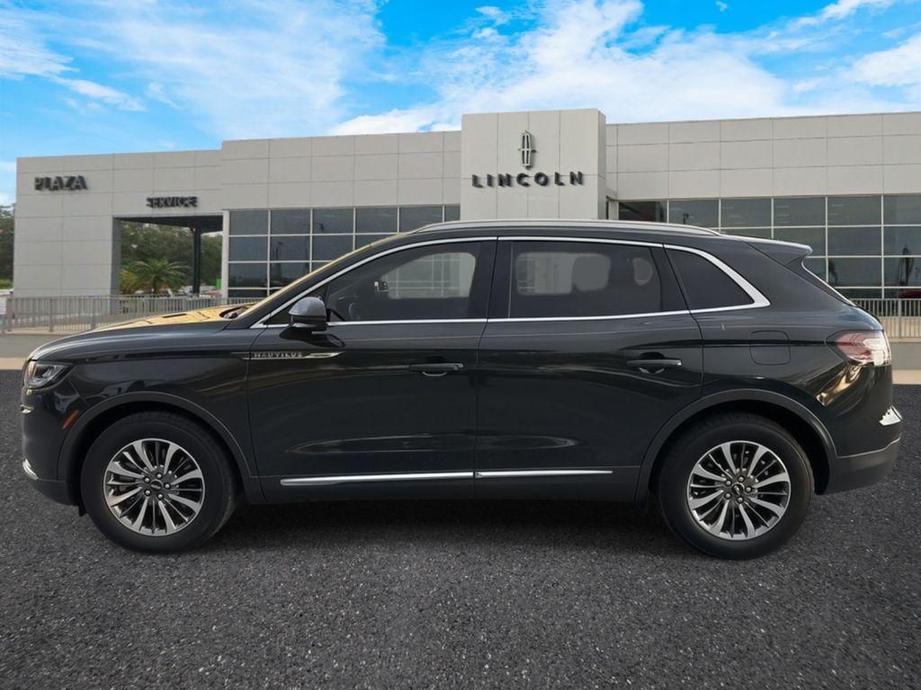 used 2023 Lincoln Nautilus car, priced at $32,900