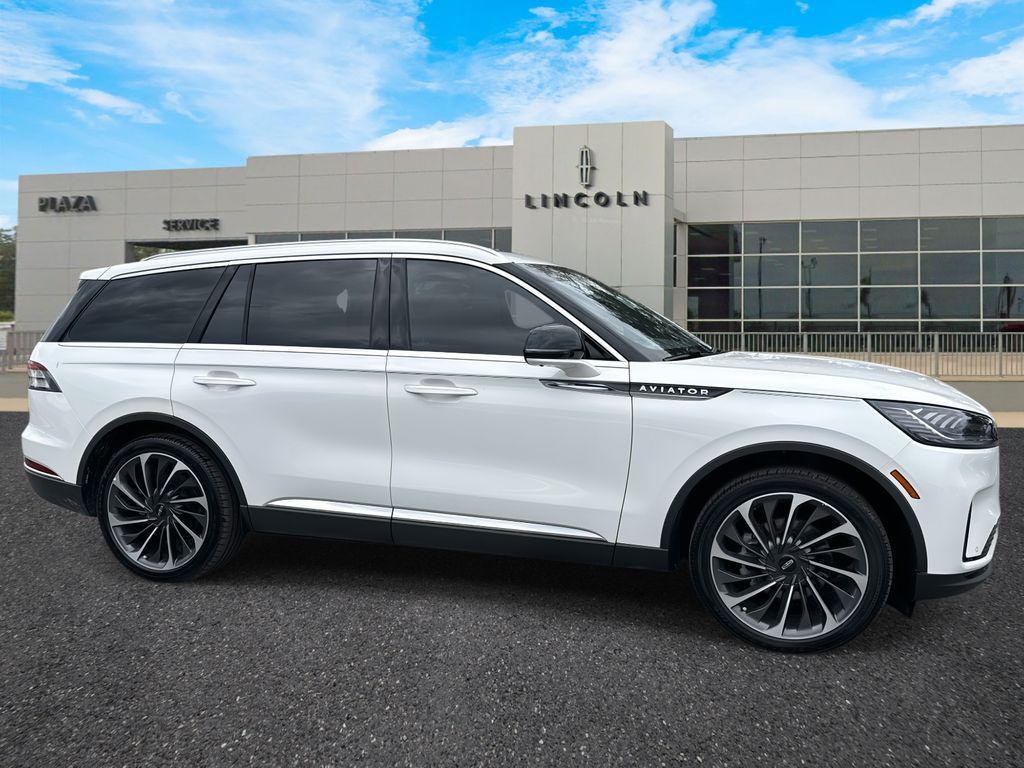 new 2025 Lincoln Aviator car, priced at $70,680