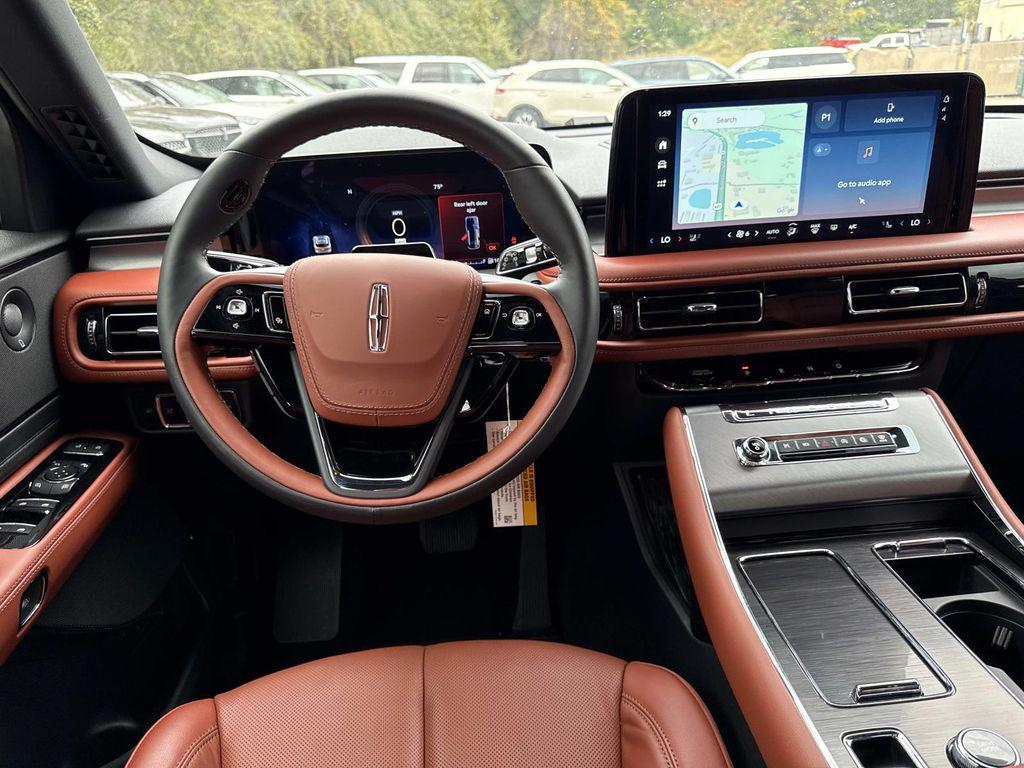 new 2025 Lincoln Aviator car, priced at $70,680