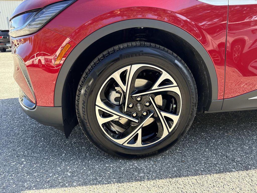 new 2026 Lincoln Nautilus car, priced at $57,690