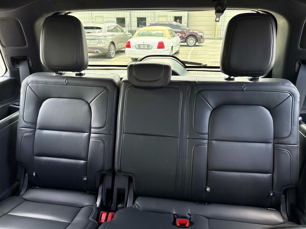 used 2024 Lincoln Navigator car, priced at $72,900