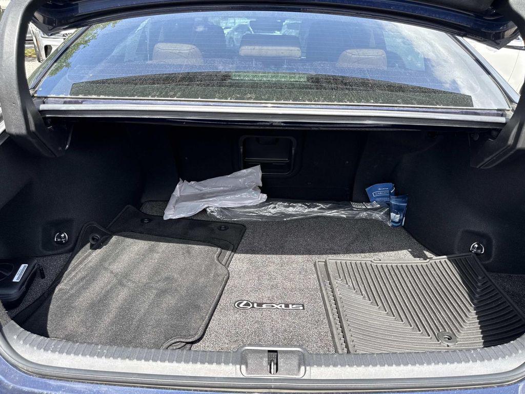 used 2022 Lexus ES 350 car, priced at $30,900