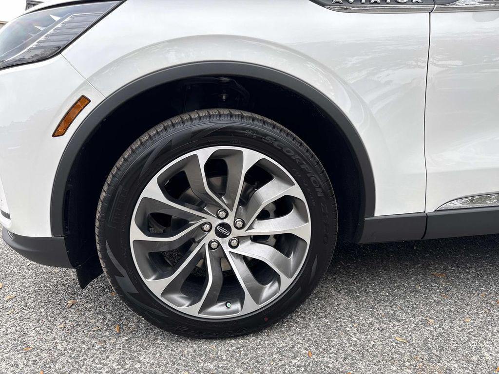 new 2026 Lincoln Aviator car, priced at $68,885