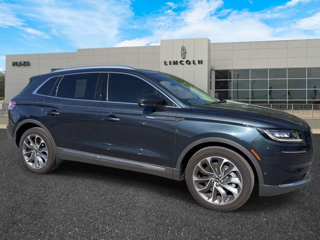 used 2023 Lincoln Nautilus car, priced at $40,900