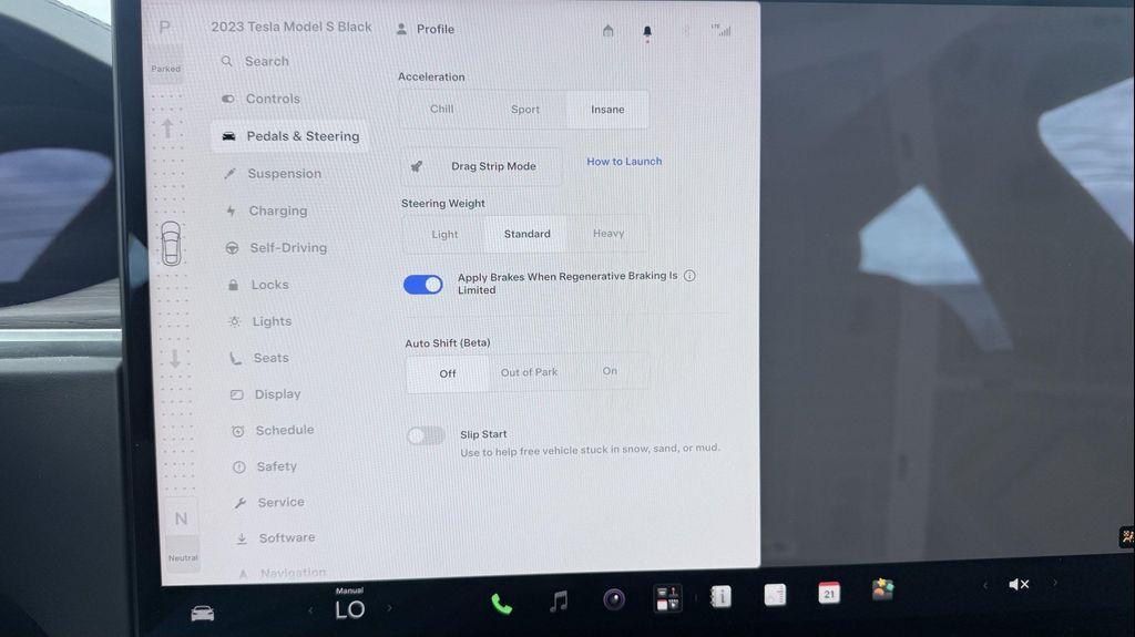 Tesla Model S view 70