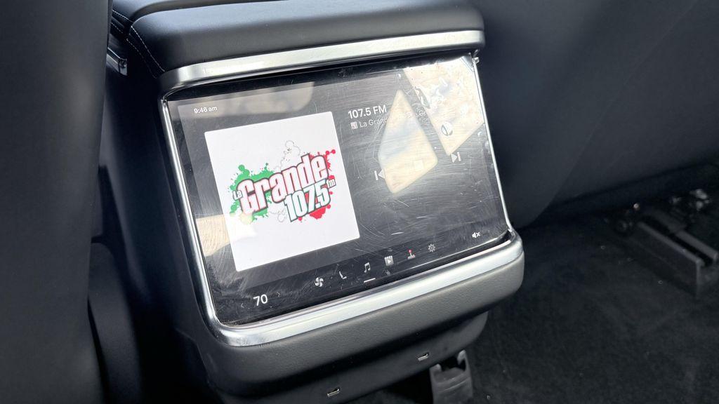 Tesla Model S view 44