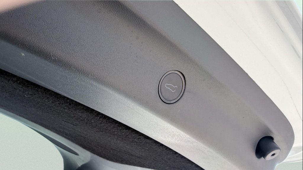 Tesla Model Y view 9