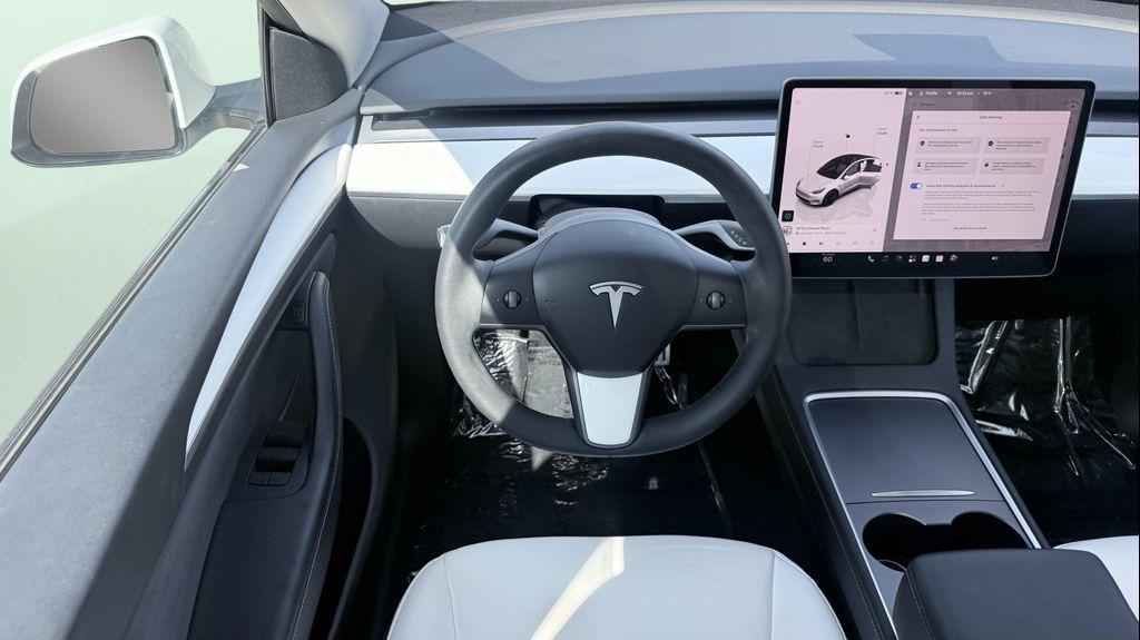 Tesla Model Y view 45