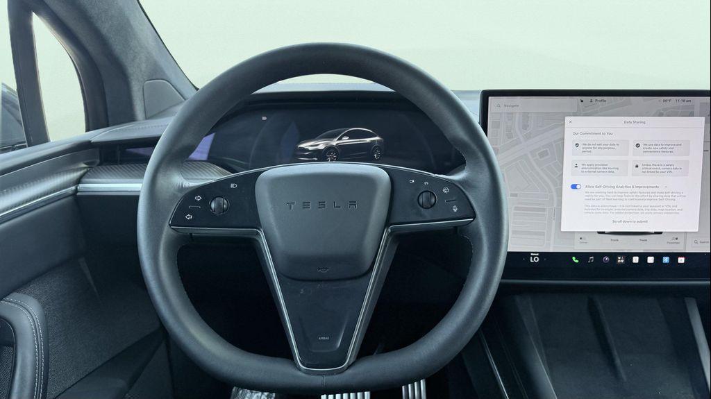 Tesla Model X view 74