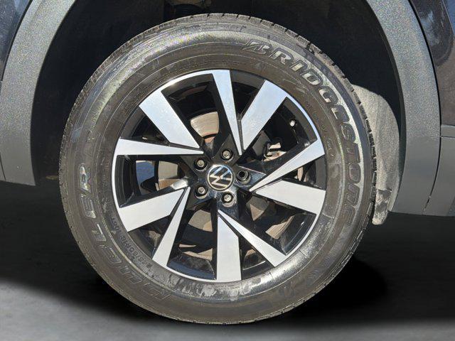 used 2021 Volkswagen Atlas Cross Sport car, priced at $16,488