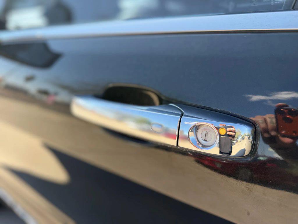 used 2015 Jeep Grand Cherokee car, priced at $7,995