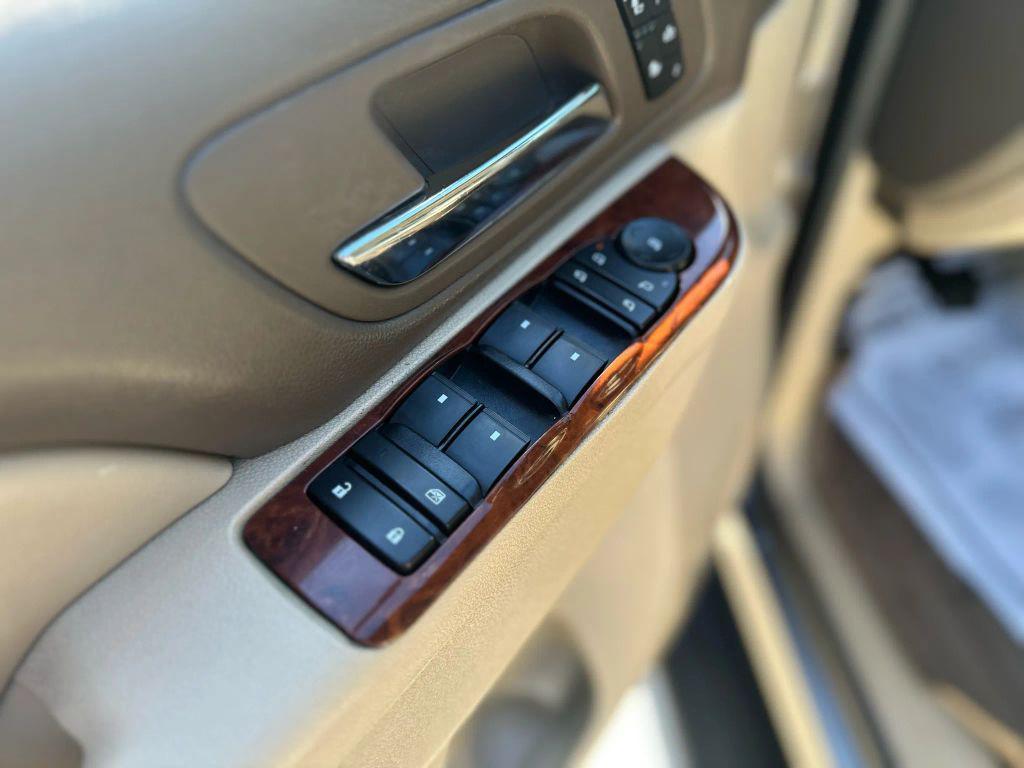 used 2012 Chevrolet Suburban car, priced at $12,995