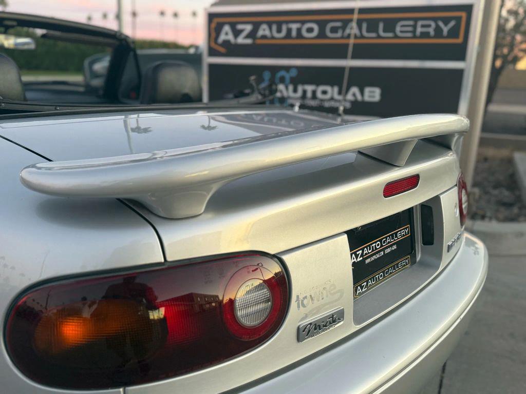 used 1990 Mazda MX-5 Miata car, priced at $10,895