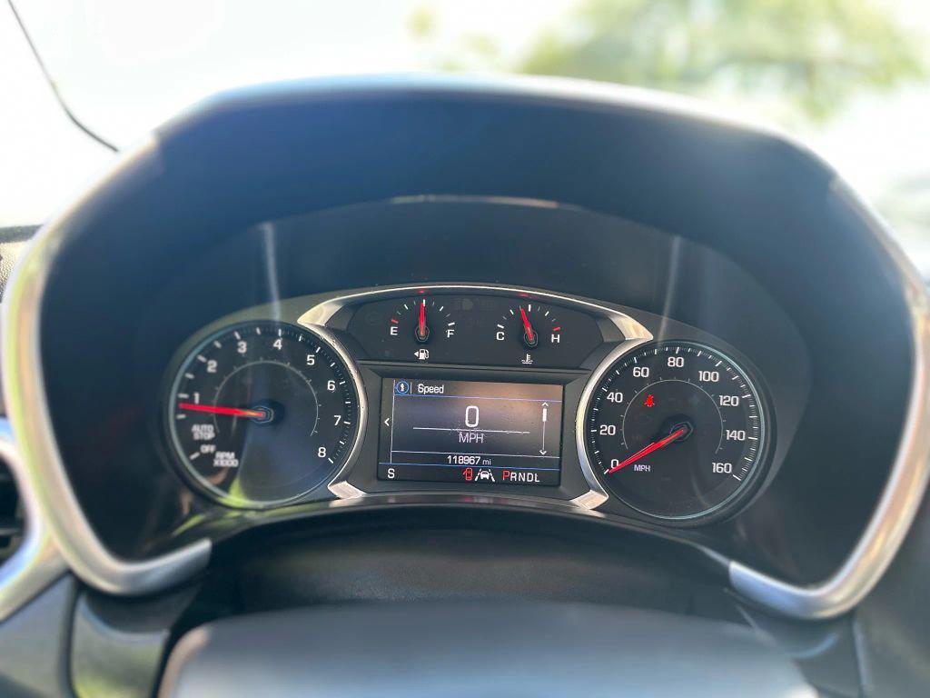 used 2022 Chevrolet Equinox car, priced at $13,995