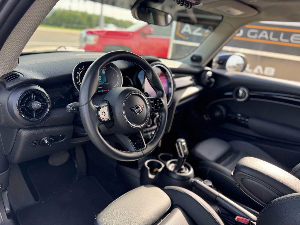 used 2022 MINI Hardtop car, priced at $19,395