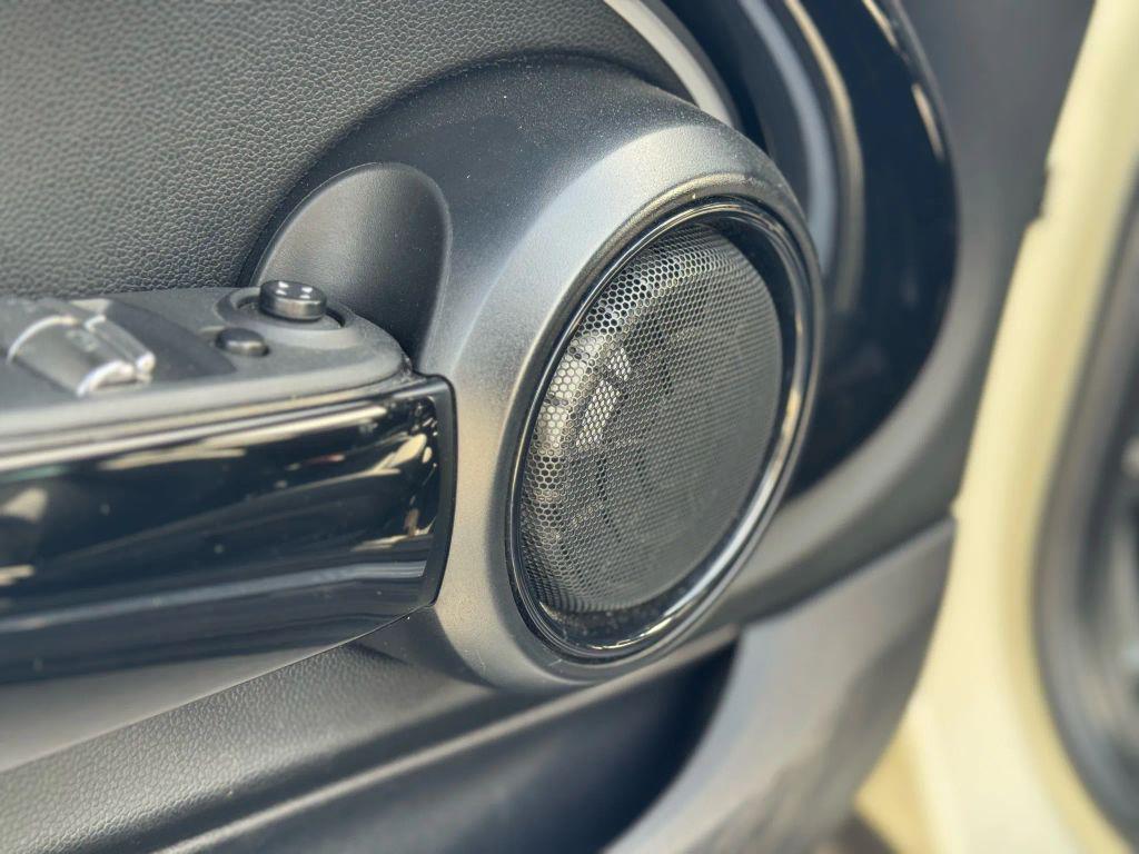 used 2022 MINI Hardtop car, priced at $19,395