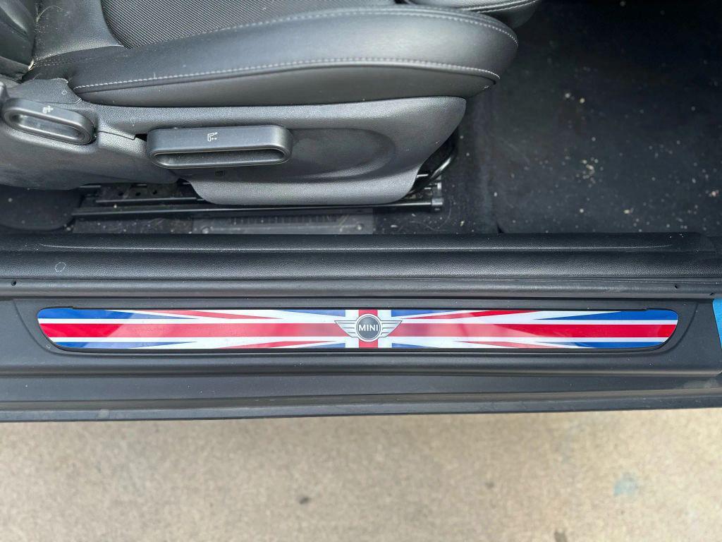 used 2015 MINI Hardtop car, priced at $5,995