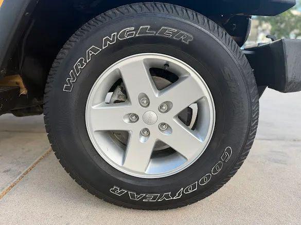 used 2014 Jeep Wrangler Unlimited car, priced at $18,995