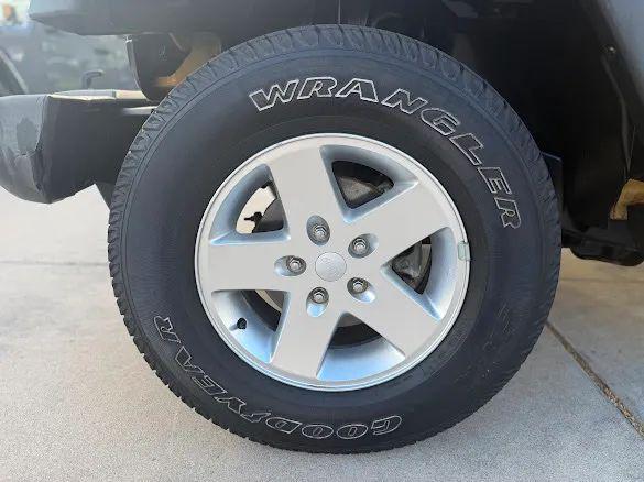 used 2014 Jeep Wrangler Unlimited car, priced at $18,995