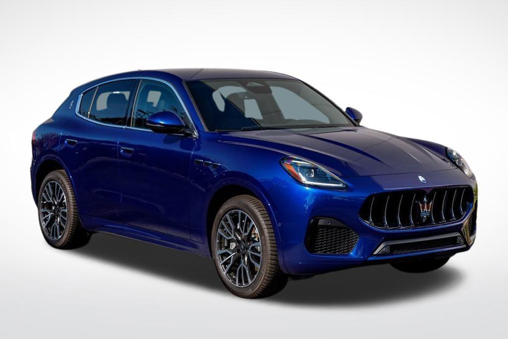 new 2025 Maserati Grecale car, priced at $77,900