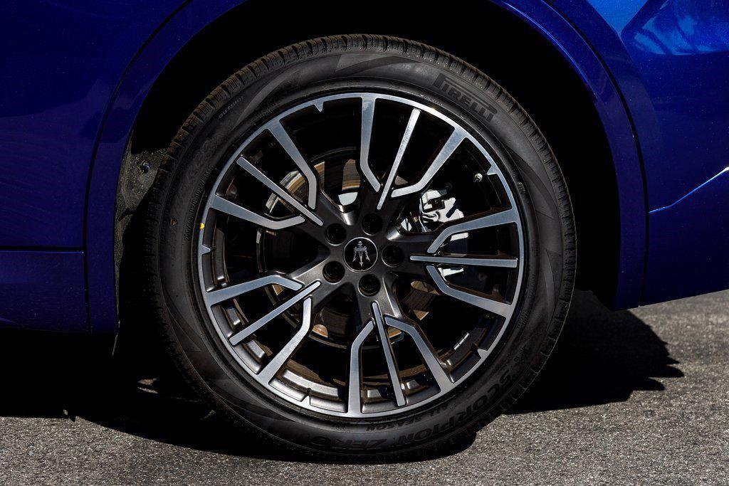 new 2025 Maserati Grecale car, priced at $81,045